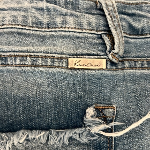 KanCan Nala women’s mid-rise Ankle Cropped Distressed Jeans - Picture 5 of 8